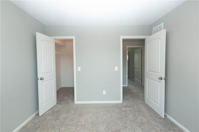 8908 NE 117th Terrace, Kansas City, MO 64157