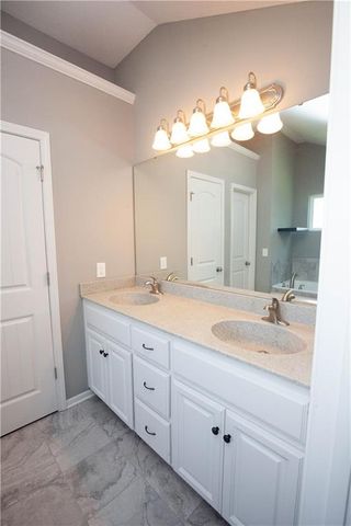 8908 NE 117th Terrace, Kansas City, MO 64157