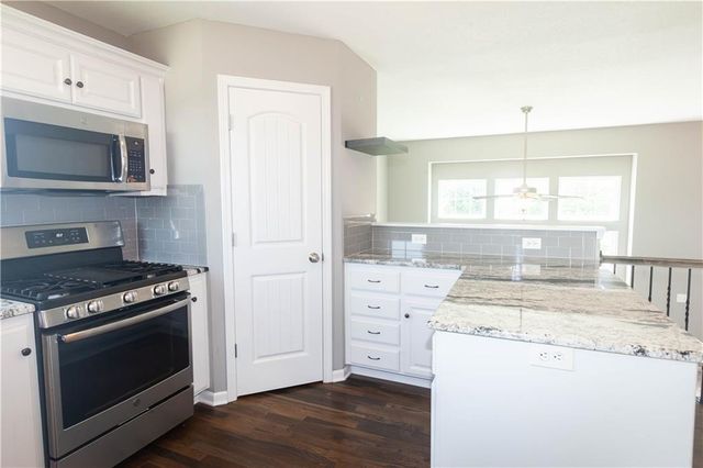 8908 NE 117th Terrace, Kansas City, MO 64157