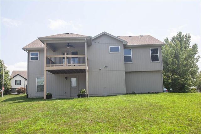 8908 NE 117th Terrace, Kansas City, MO 64157