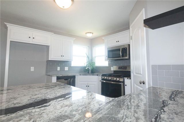 8908 NE 117th Terrace, Kansas City, MO 64157