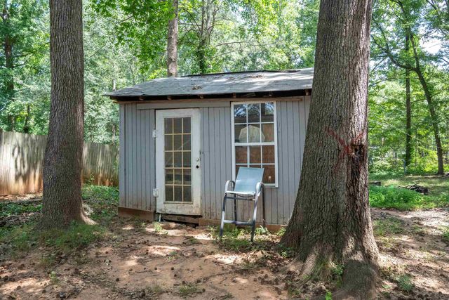 2181 E Georgia Road, Woodruff, SC 29388