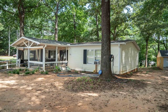 2181 E Georgia Road, Woodruff, SC 29388