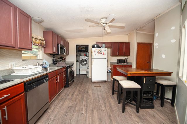 2181 E Georgia Road, Woodruff, SC 29388