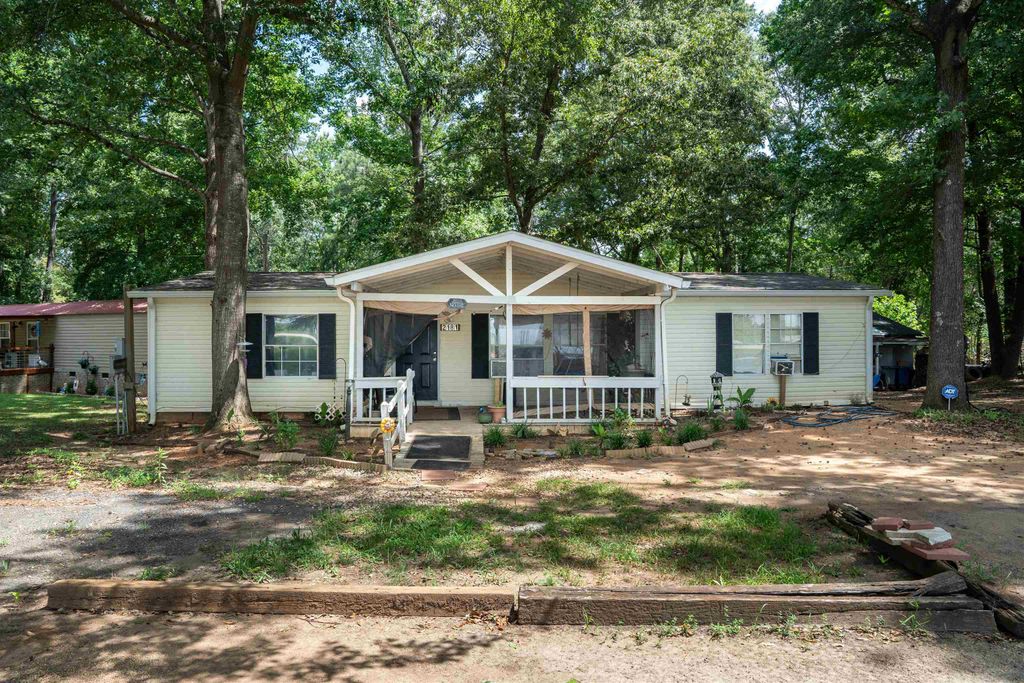 2181 E Georgia Road, Woodruff, SC 29388