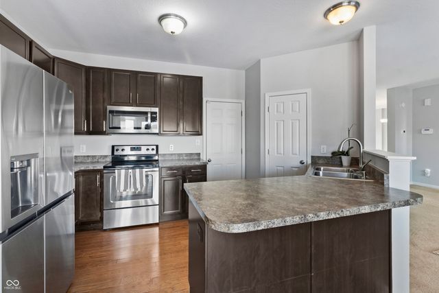 6058 W Jamison Drive, Mccordsville, IN 46055