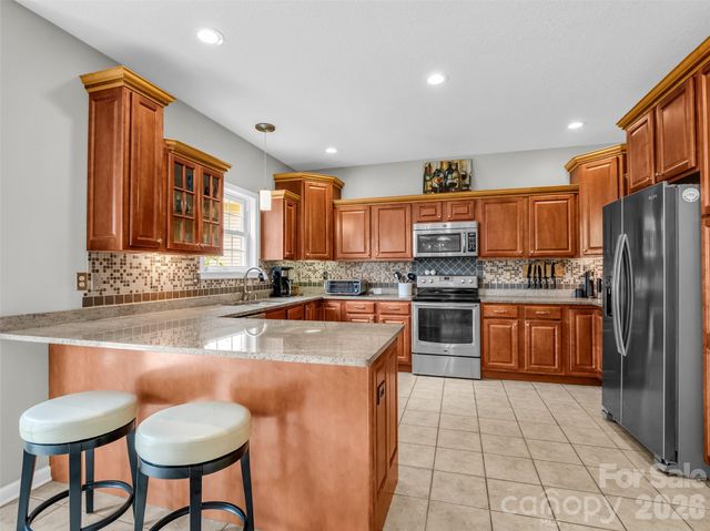99 Driftstone Circle, Arden, NC 28704