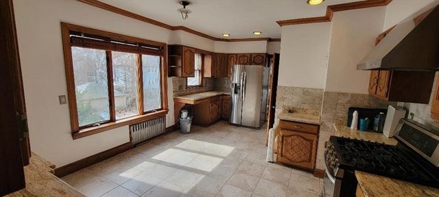 4765 Washington St 2, Boston, MA 02132