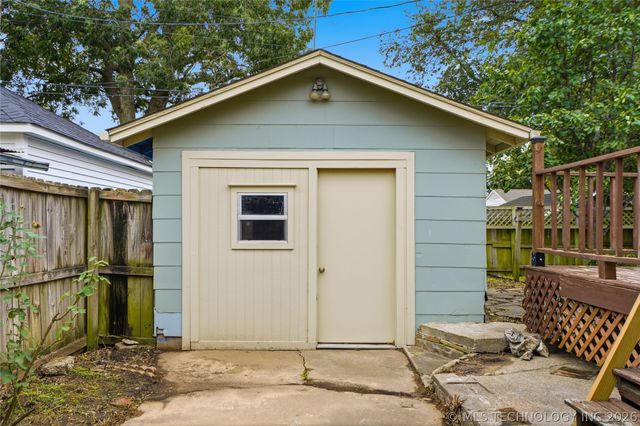 1916 E 14th Street, Tulsa, OK 74104