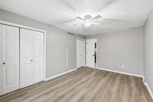 1120 Wood Ridge Road, Lexington, KY 40514