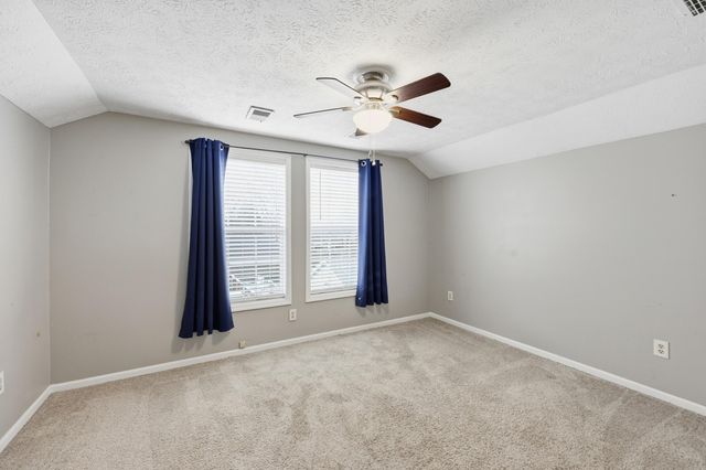 1120 Wood Ridge Road, Lexington, KY 40514