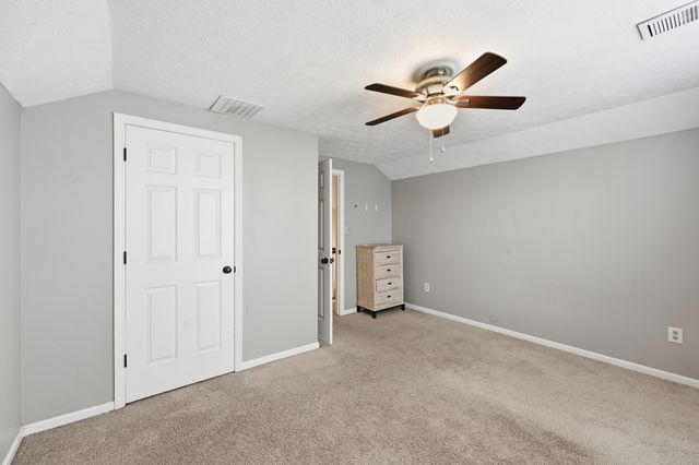 1120 Wood Ridge Road, Lexington, KY 40514