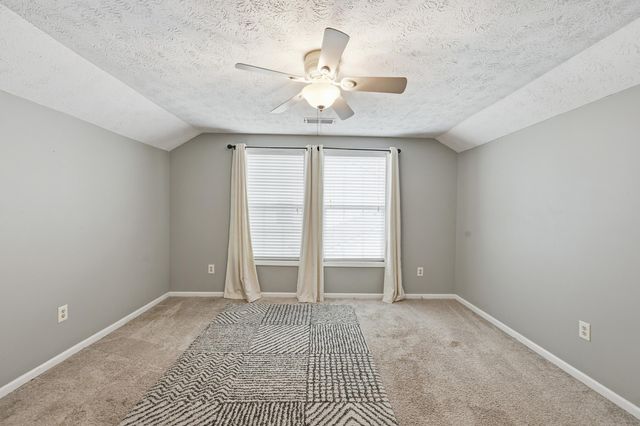 1120 Wood Ridge Road, Lexington, KY 40514