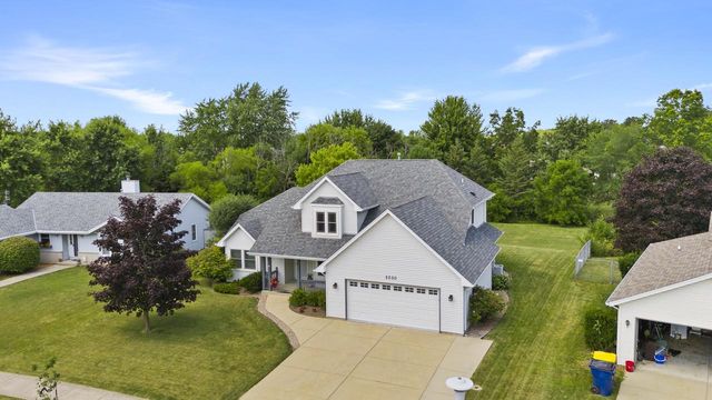 1030 E Sommers DRIVE, Oak Creek, WI 53154
