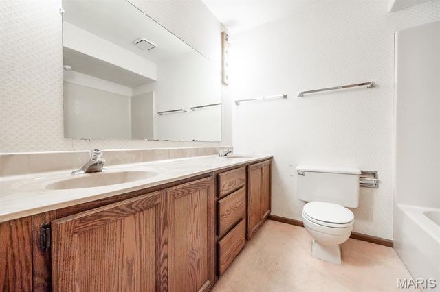 237 Beau Gon Drive, Belleville, IL 62226