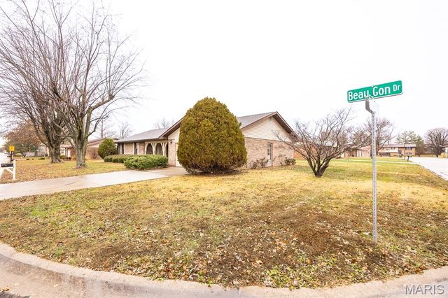 237 Beau Gon Drive, Belleville, IL 62226