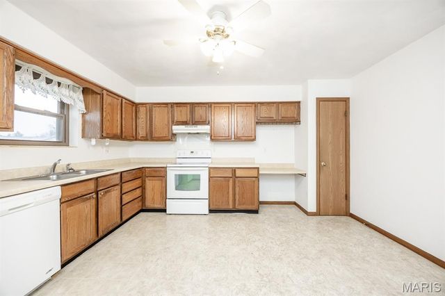 237 Beau Gon Drive, Belleville, IL 62226