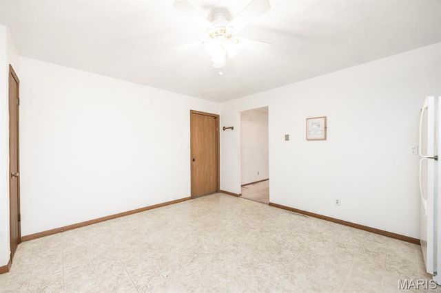 237 Beau Gon Drive, Belleville, IL 62226