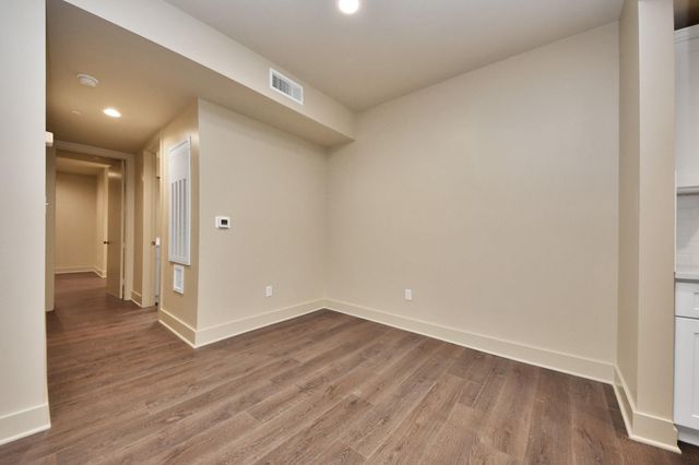 2829 Timmons Lane 201, Houston, TX 77027