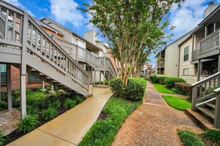 2829 Timmons Lane 201, Houston, TX 77027