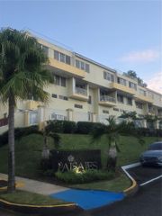 . BOULEVARD DE LA MEDIA LUNA A33, Carolina, PR 00987