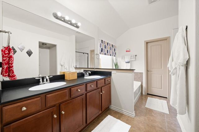 8912 NW 103rd Street, Oklahoma City, OK 73162