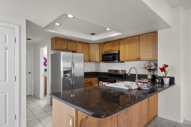 7944 Tinaja Ln, San Diego, CA 92139