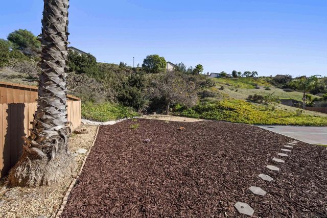 7944 Tinaja Ln, San Diego, CA 92139