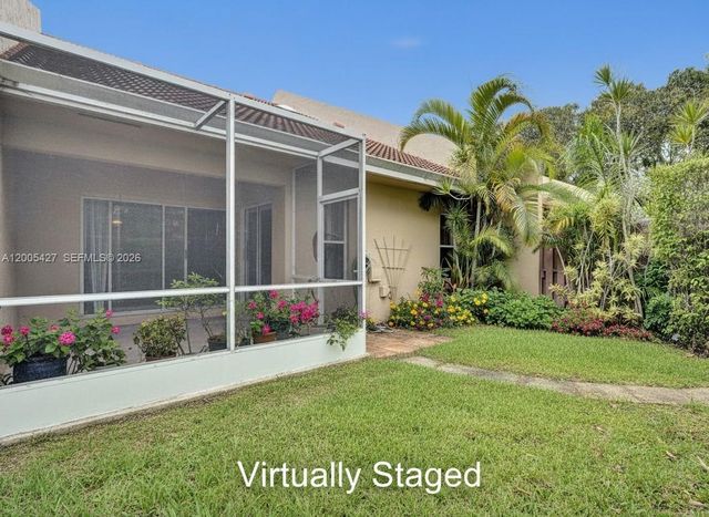 9743 Malvern Dr, Tamarac, FL 33321