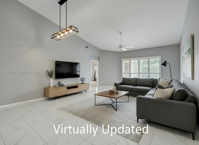 9743 Malvern Dr, Tamarac, FL 33321