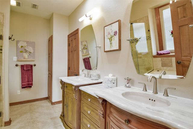 2406 River Road, Granbury, TX 76048