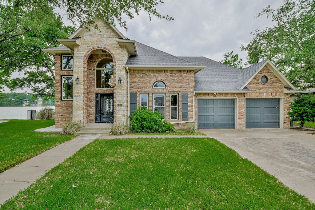 2406 River Road, Granbury, TX 76048