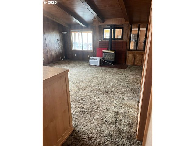 355 W WASHINGTON St, Athena, OR 97813