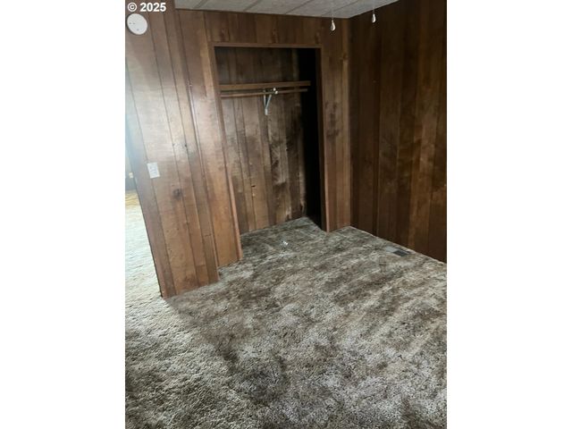 355 W WASHINGTON St, Athena, OR 97813