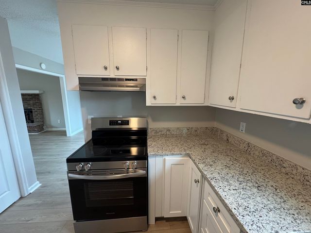 132 Roost Road, Hopkins, SC 29061