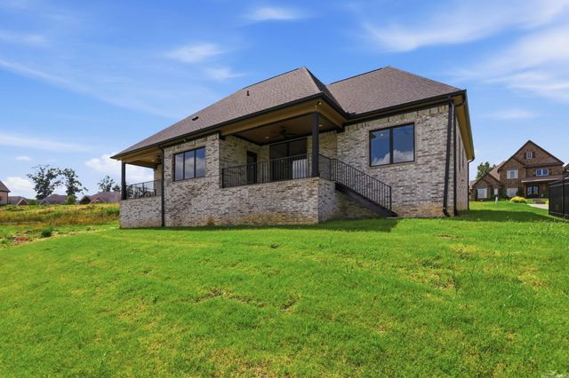 7648 S Shoreline Blvd, Benton, AR 72019