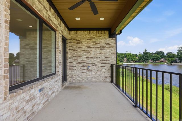 7648 S Shoreline Blvd, Benton, AR 72019