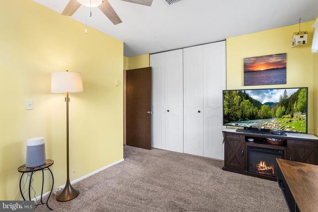 67 CHATHAM PL, Southampton, NJ 08088
