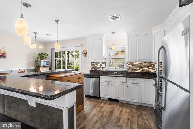 67 CHATHAM PL, Southampton, NJ 08088