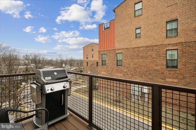 6201 CHRONICLE ST, Hyattsville, MD 20782