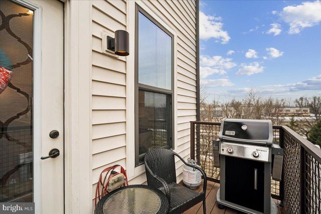 6201 CHRONICLE ST, Hyattsville, MD 20782