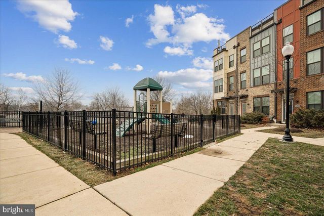 6201 CHRONICLE ST, Hyattsville, MD 20782