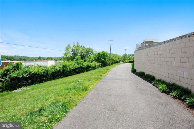 6201 CHRONICLE ST, Hyattsville, MD 20782