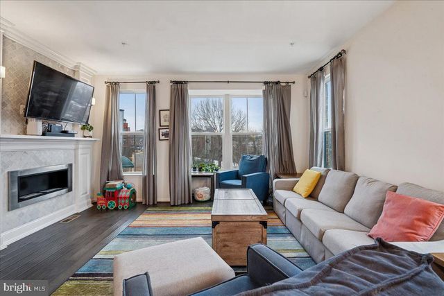 6201 CHRONICLE ST, Hyattsville, MD 20782