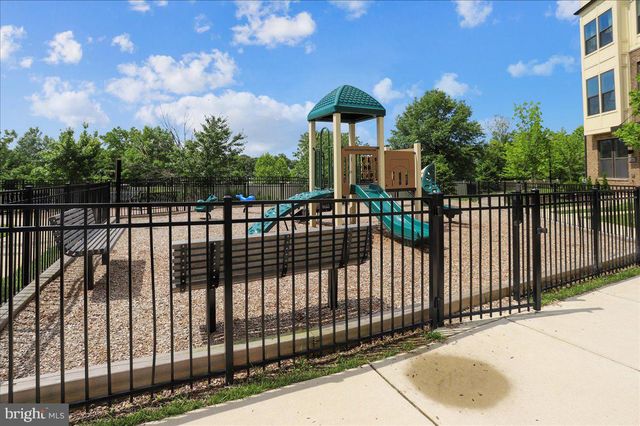 6201 CHRONICLE ST, Hyattsville, MD 20782