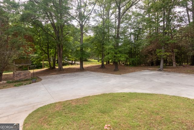 2173 Old Jackson Road, Locust Grove, GA 30248