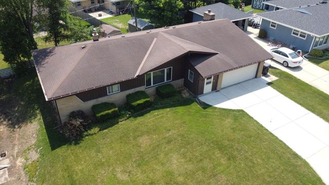1773 Juniper CIRCLE, South Milwaukee, WI 53172
