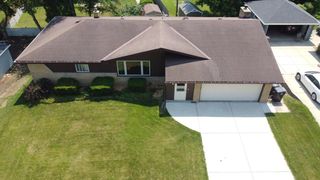 1773 Juniper CIRCLE, South Milwaukee, WI 53172