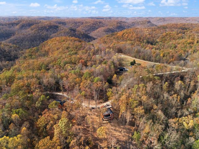 34 Shawnee Trace, Frenchburg, KY 40322