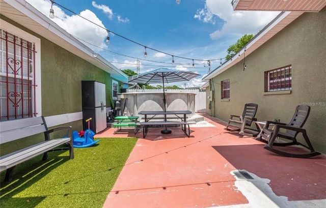 8502 TRAMMELL TRAIL, Tampa, FL 33619